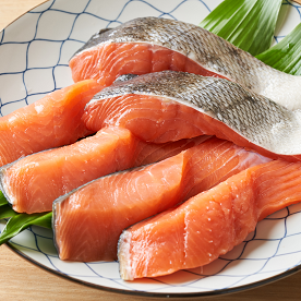 鮭は冷凍するのがおすすめ！ おいしさを長持ちさせる保存・解凍のコツ