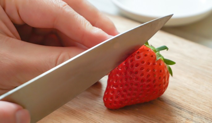 フルーツを側面に置く場合は、果物は薄めに!