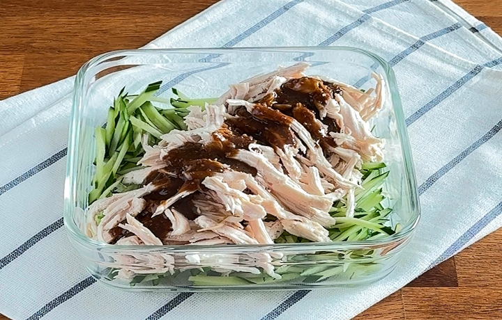 レンジで簡単蒸し鶏（バンバンジー）