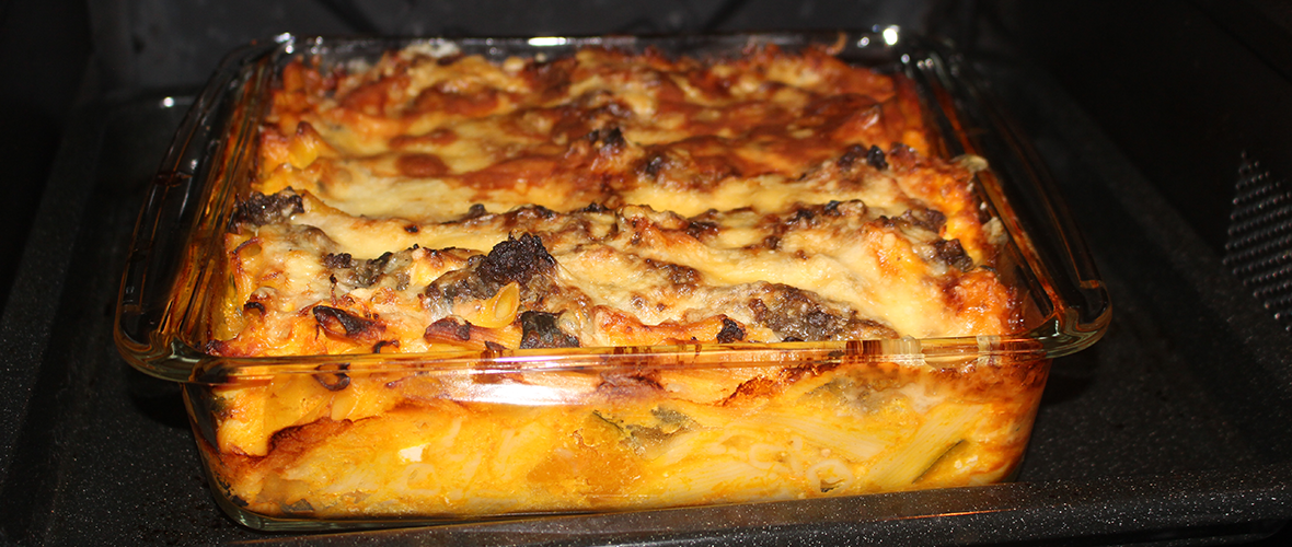 耐熱容器の電子レンジ用とオーブン用はどう違う?