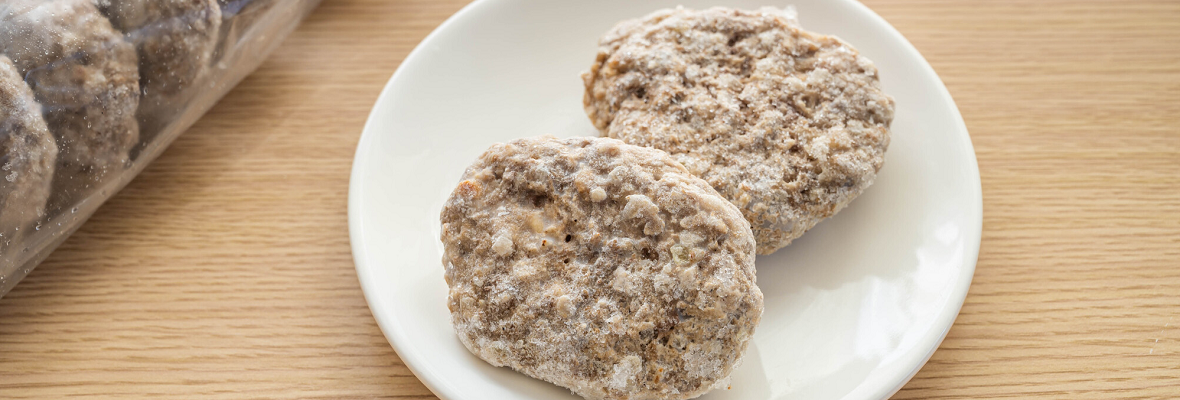 ハンバーグの冷凍保存のコツは？ おいしく食べたいなら焼いてから冷凍がおすすめ！